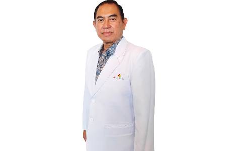 dr. I Gusti Ngurah Adhiartha, Sp.PD-KEMD, FINASIM 