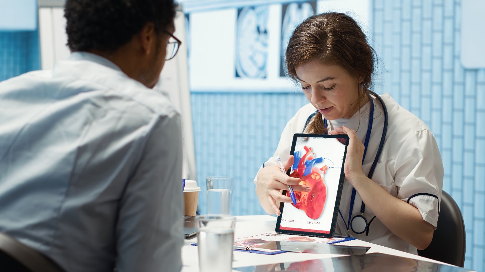 perbedaan aritmia dan palpitasi jantung