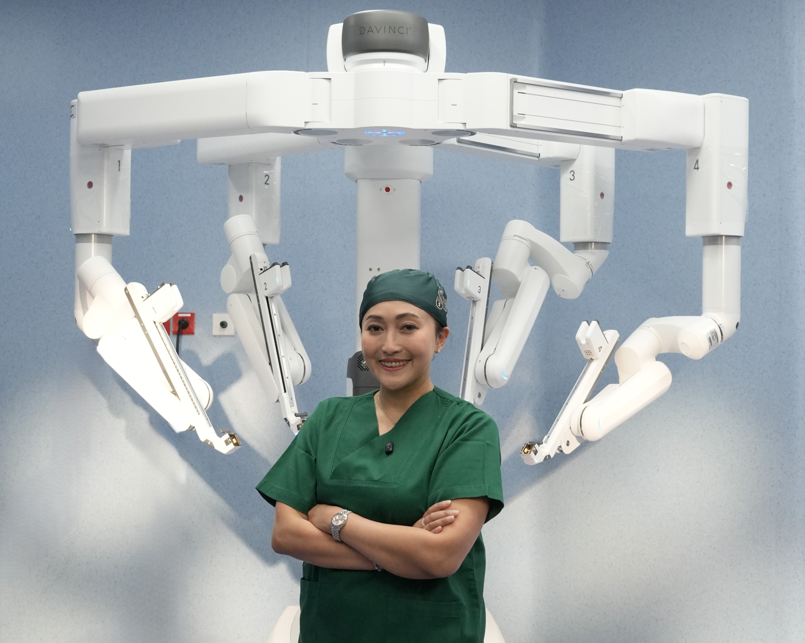 operasi robotik